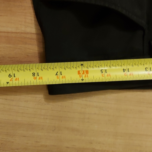 Avenue Black Men's Pants. Size 36. Length 42". Inseam 32". Rounded front pockets - Picture 6 of 8